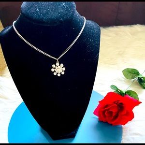 Silver Snowflake Pendant Necklace